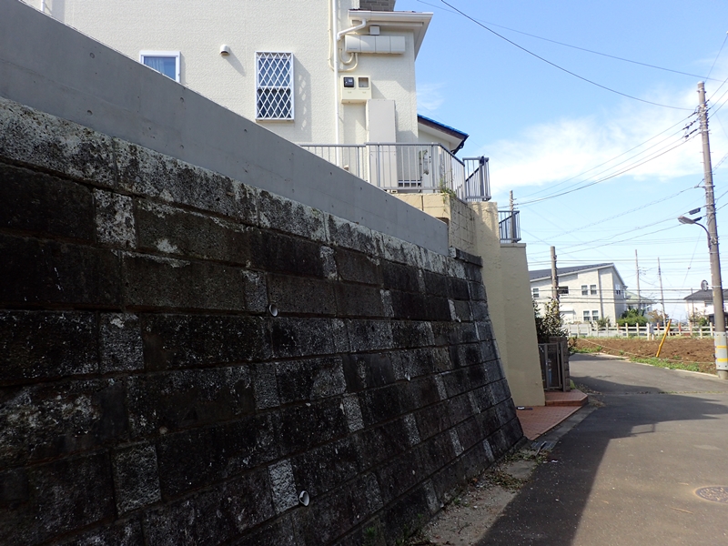 川崎市の外壁塗装工事　 大谷石 改修工事前