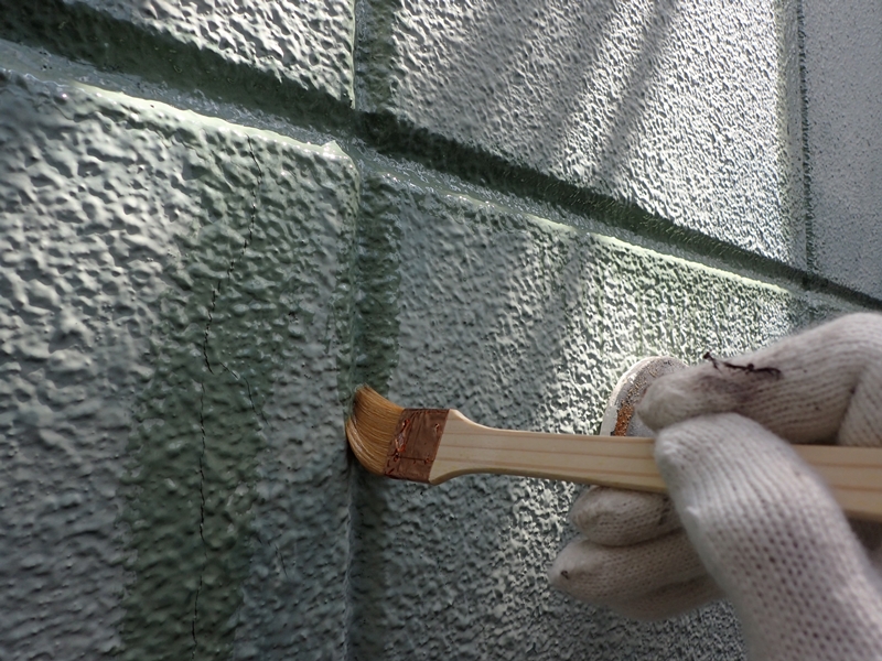  川崎市 高津区 マンション 塗装　ALC 外壁塗装 の施工　目地コーキング　プライマー塗布