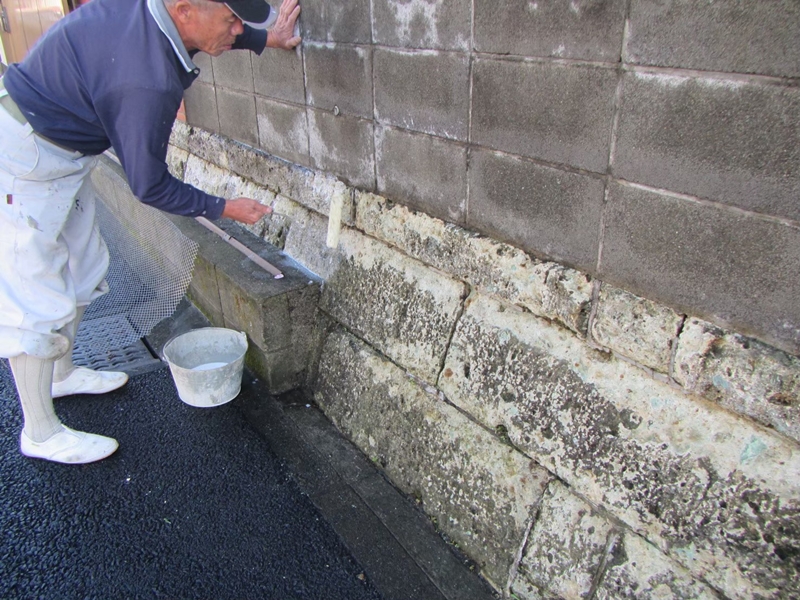 大谷石の劣化　補修工事とブロック塀の塗り替え工事