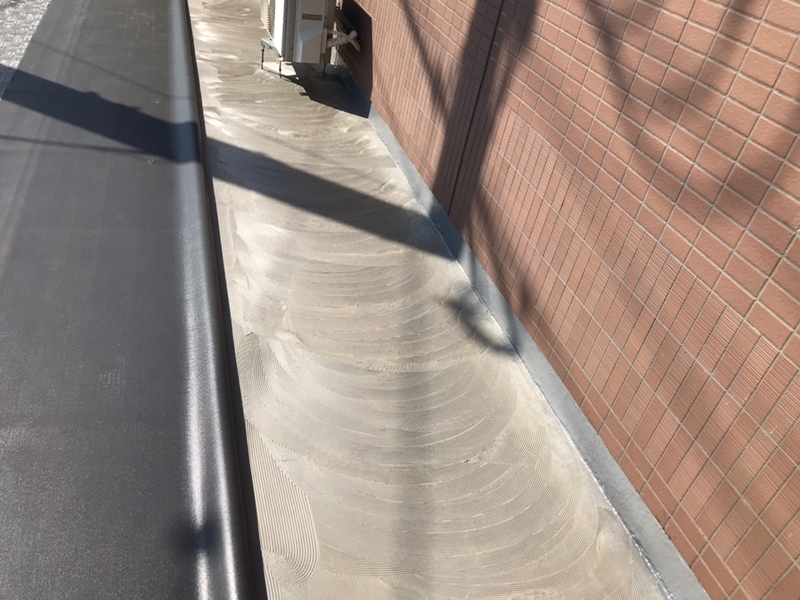 タキステップ、長尺シートの施工　川崎市高津区の防水工事