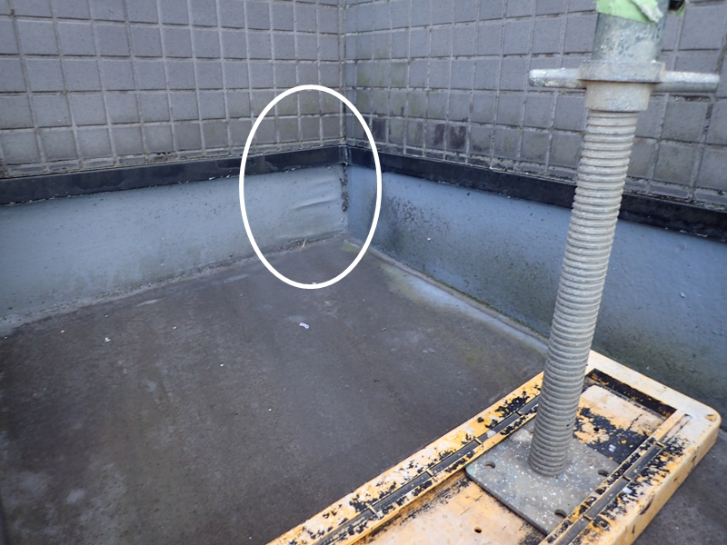 FRP防水　雨漏りが起こる陸屋根の再防水